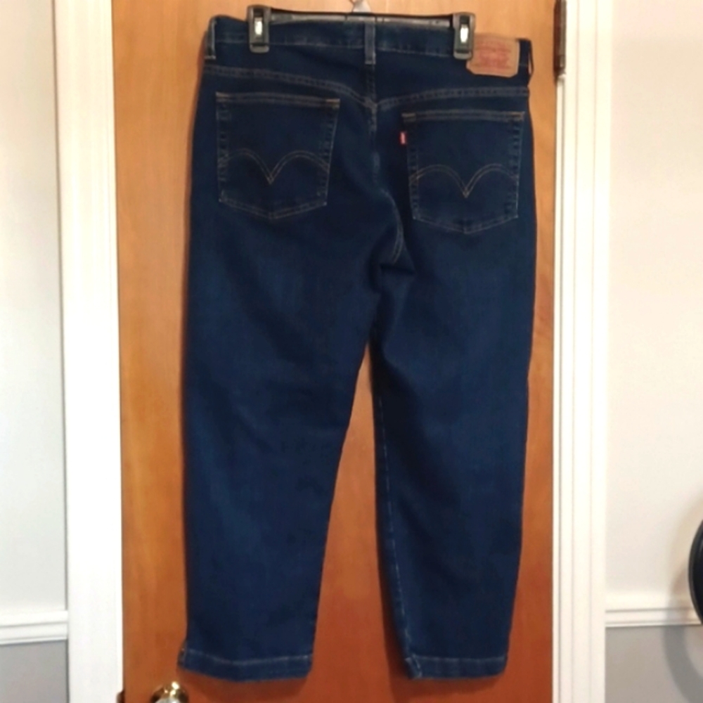Levi's Classic Slim Stretch Sz.14 MIS.Denim Capris. 24"L. W-33".Rise 10.5"EUC! - Picture 2 of 8